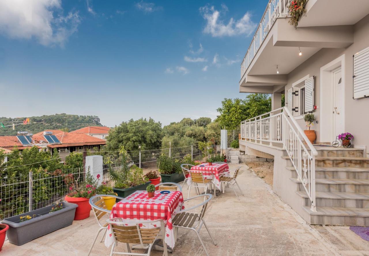 Domus Lukas Apartments Marathias  Екстер'єр фото