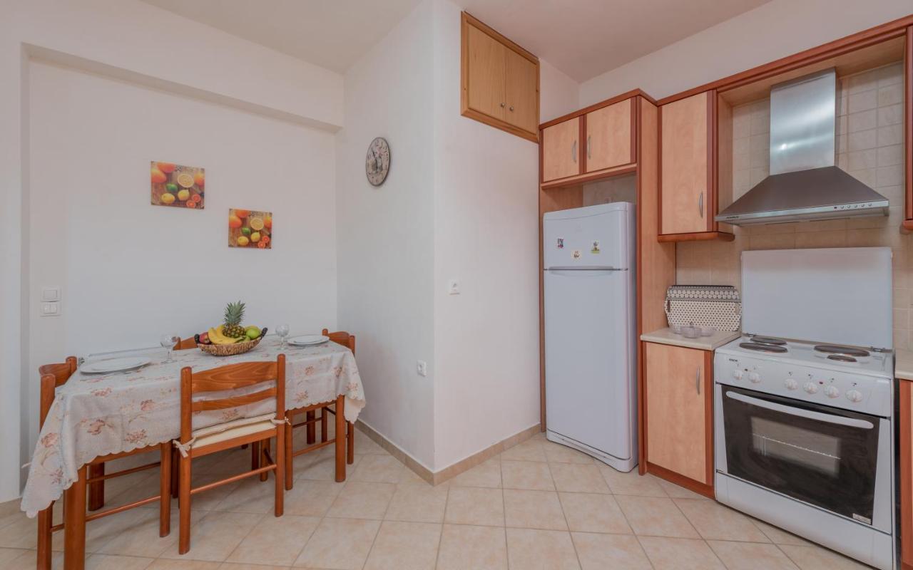Domus Lukas Apartments Marathias  Екстер'єр фото