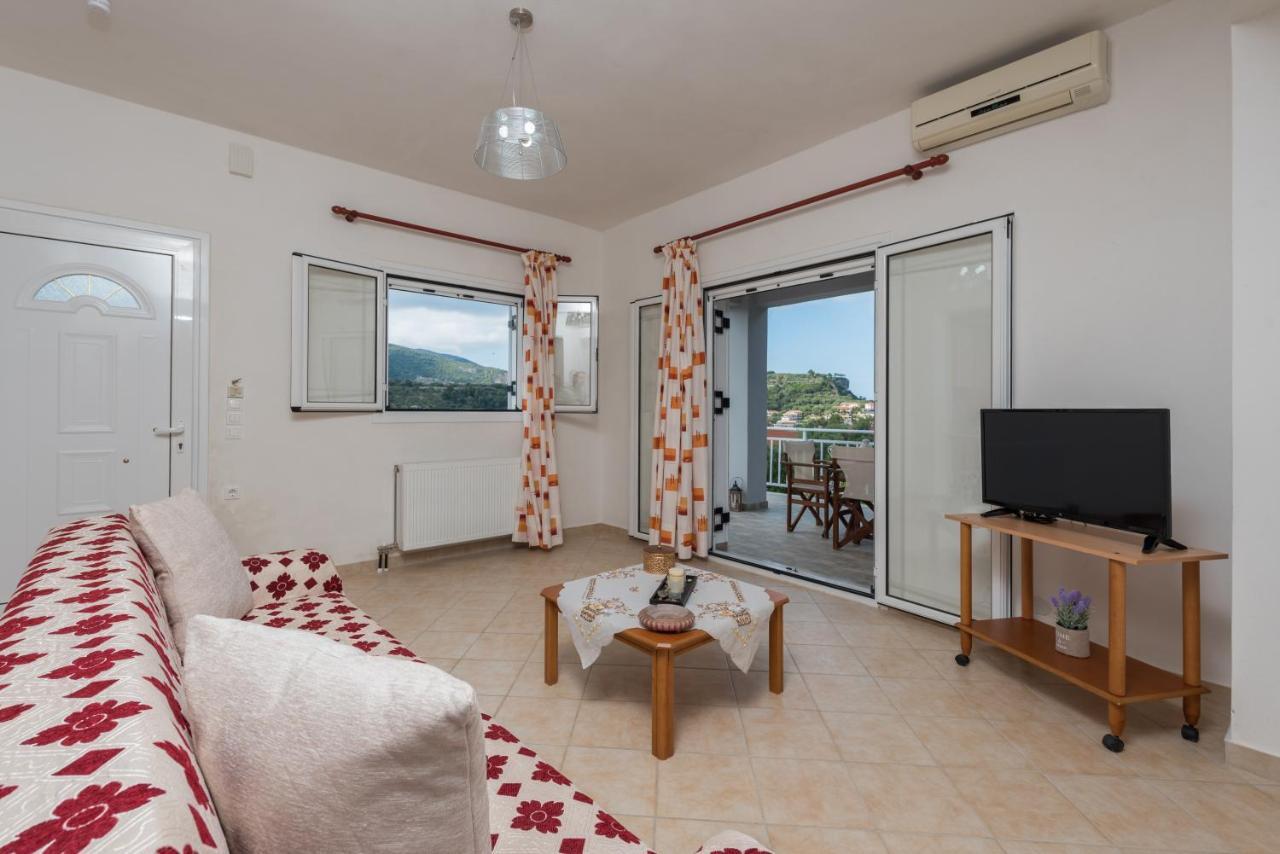 Domus Lukas Apartments Marathias  Екстер'єр фото
