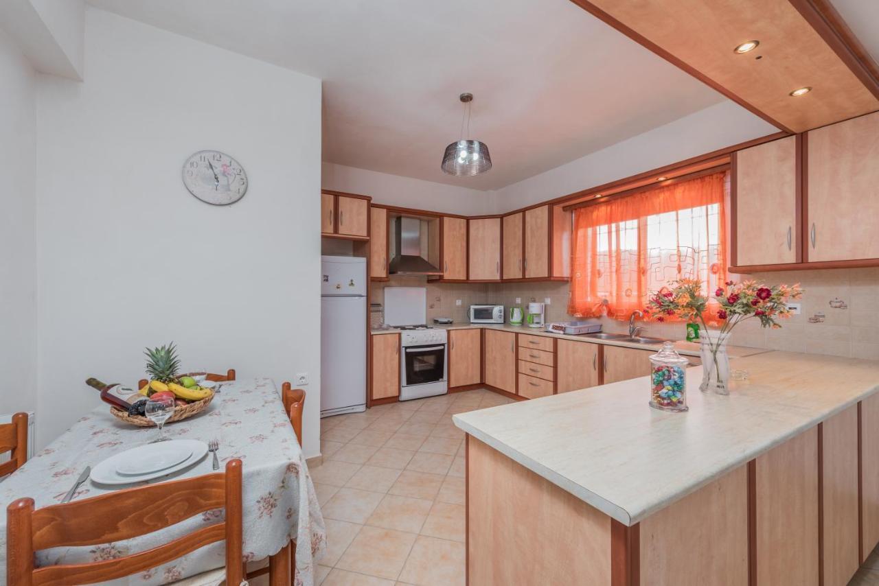 Domus Lukas Apartments Marathias  Екстер'єр фото