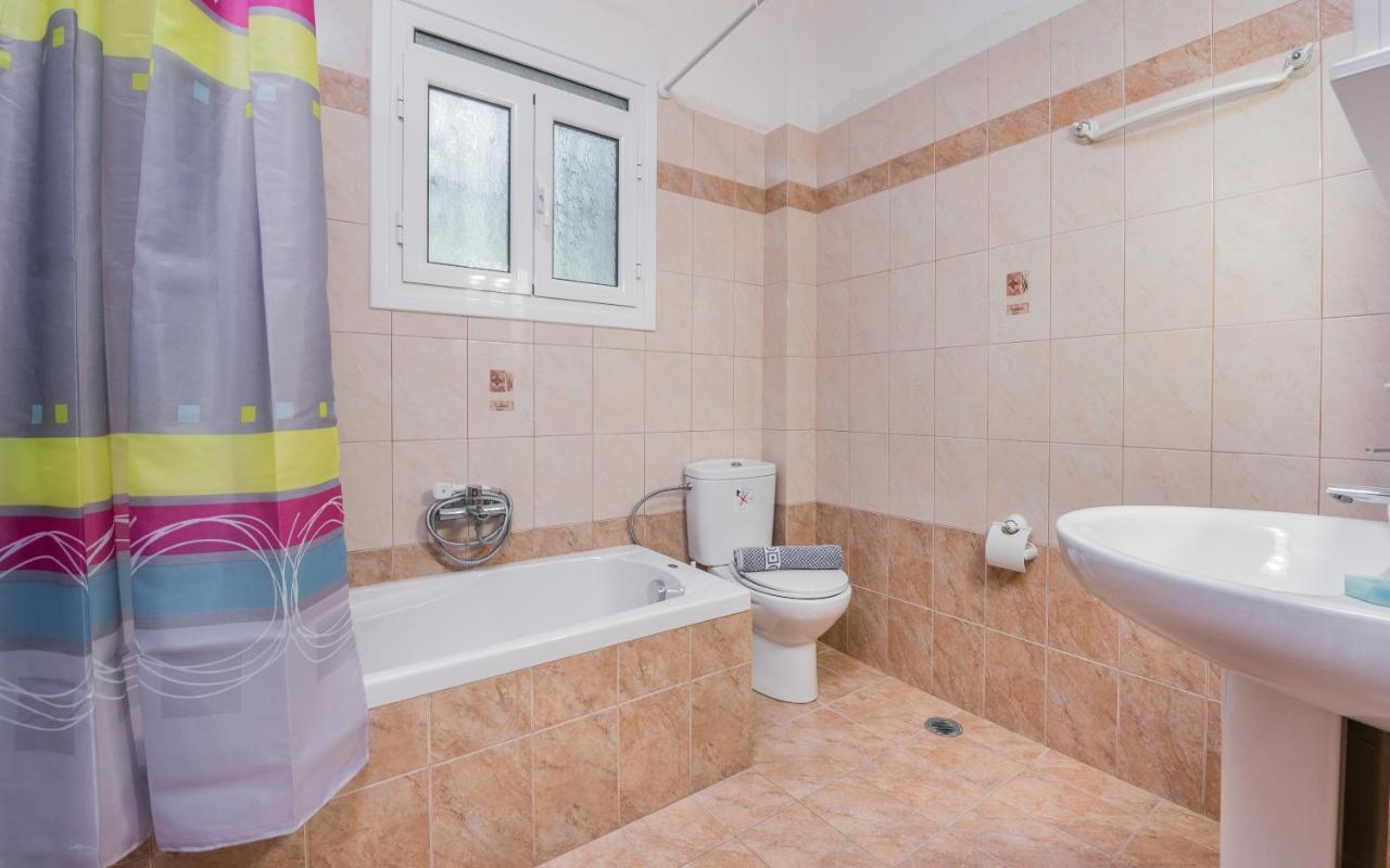 Domus Lukas Apartments Marathias  Екстер'єр фото