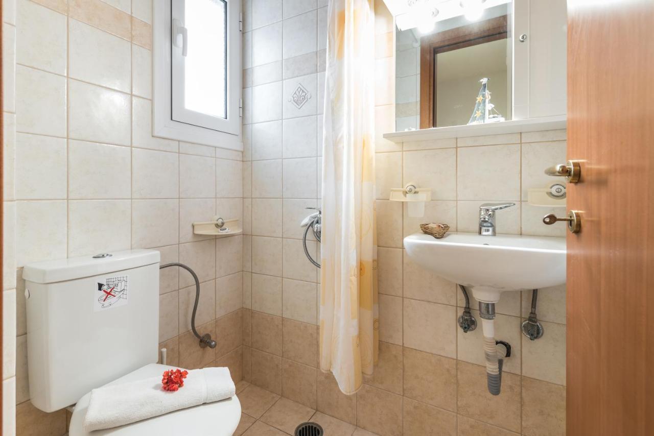 Domus Lukas Apartments Marathias  Екстер'єр фото