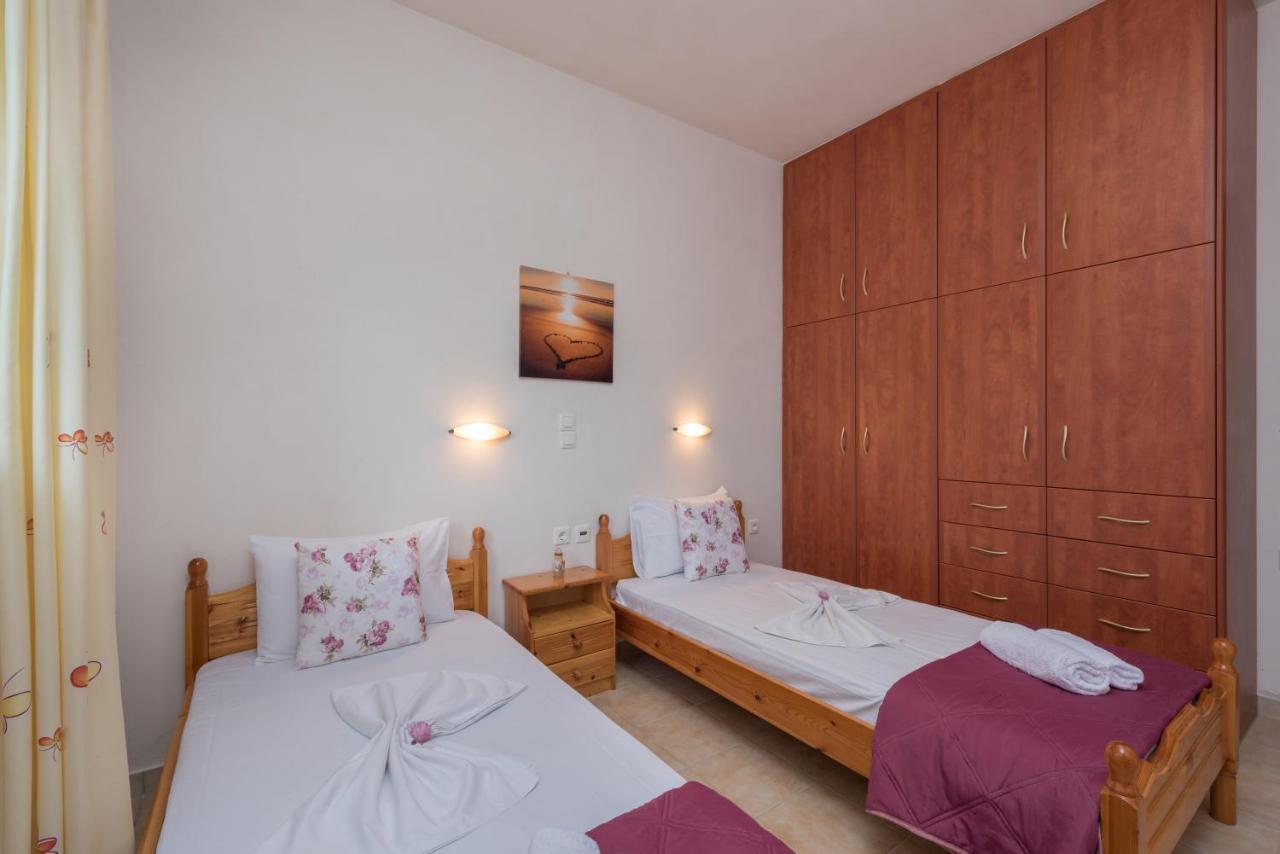 Domus Lukas Apartments Marathias  Екстер'єр фото